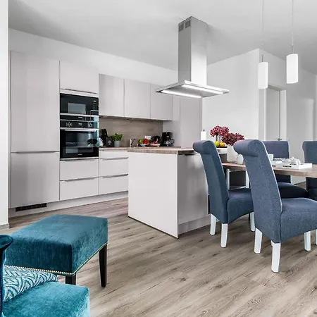 아파트 Dem So Nah *